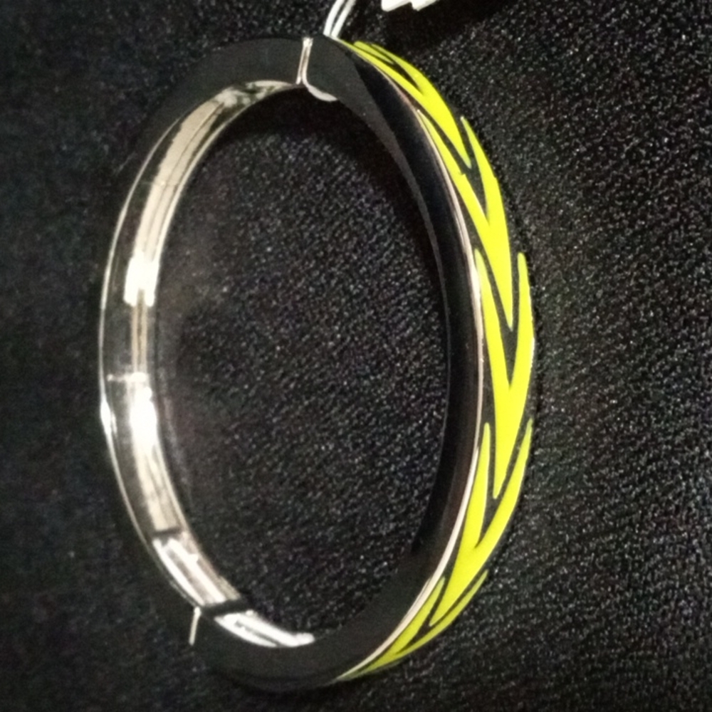 Vertex bracelet